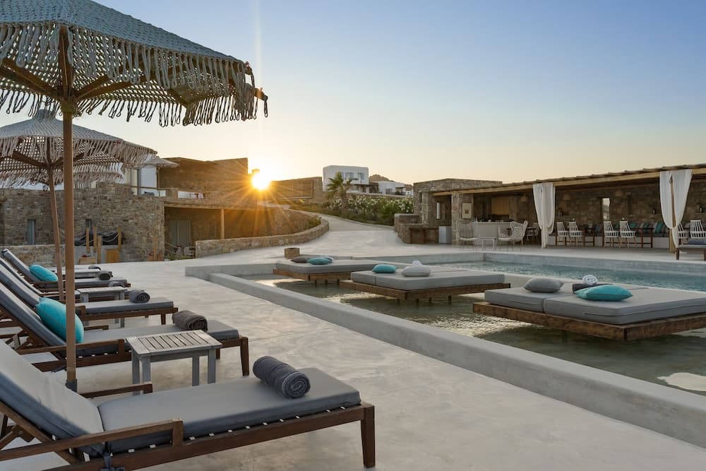 Myconian Crown Suites — photo 2