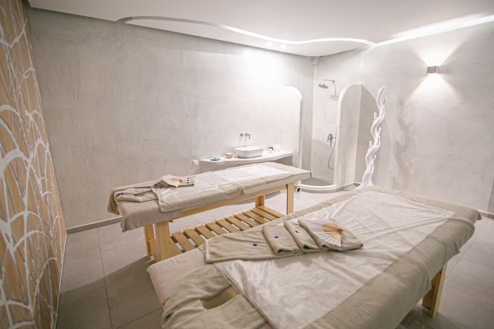 Acroterra Rosa Luxury Suites & Spa — photo 5