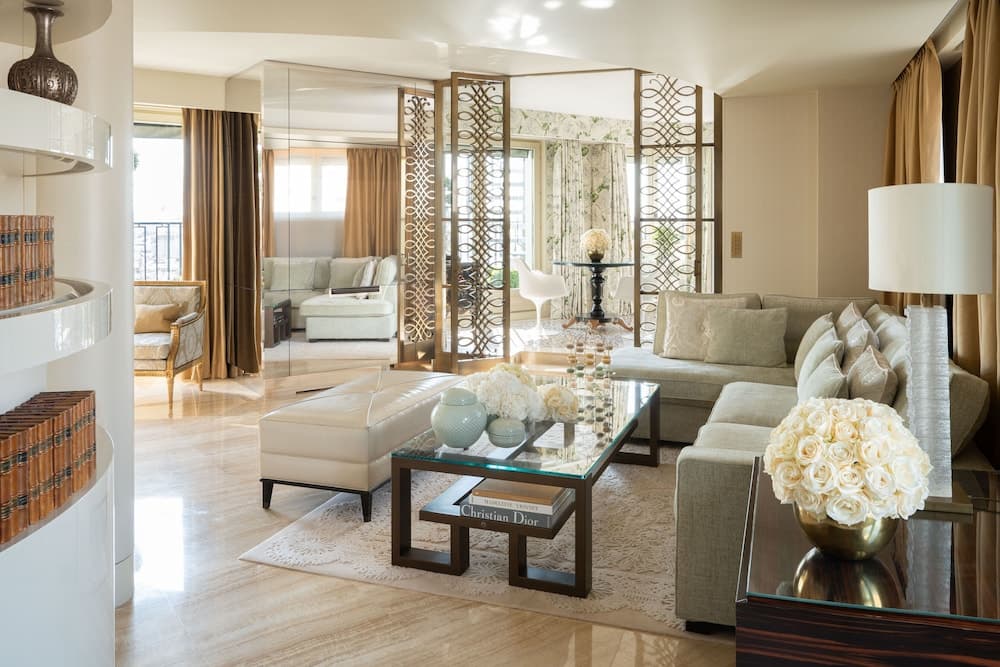 Four Seasons Hotel George V — photo 2