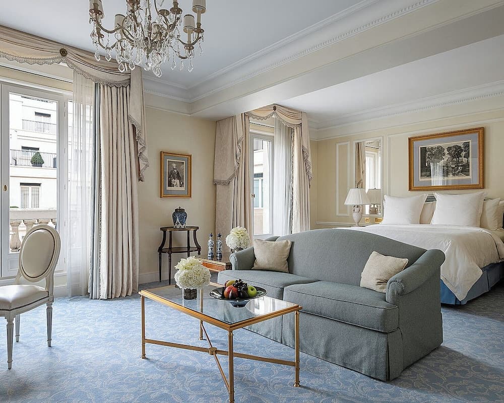 Four Seasons Hotel George V — photo 4