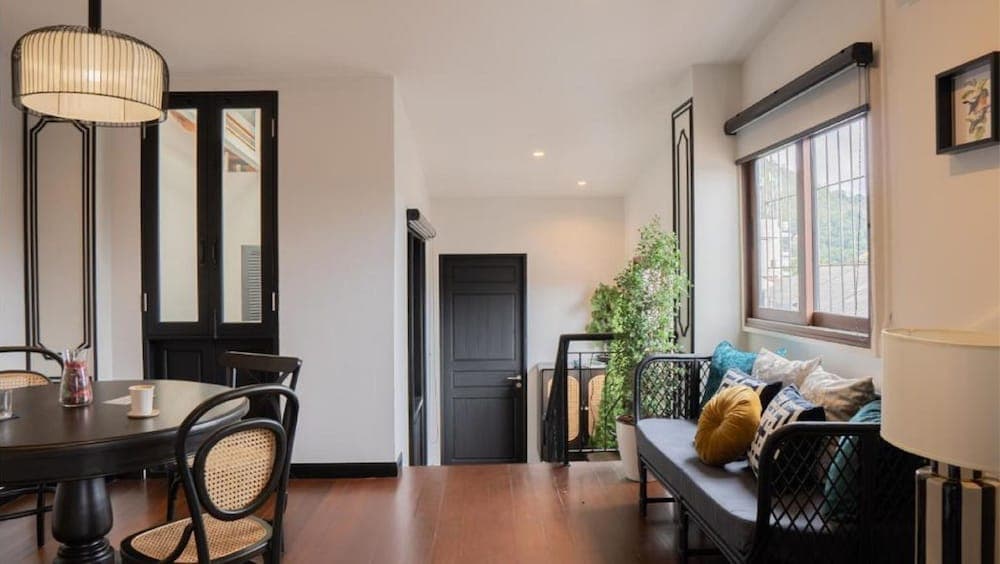 BAAN125 STAY — photo 5